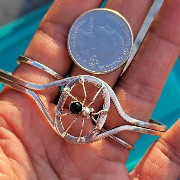 Native American signed Dean 925 sterling silver handmade spider onyx web bracele - Picture 9 of 16